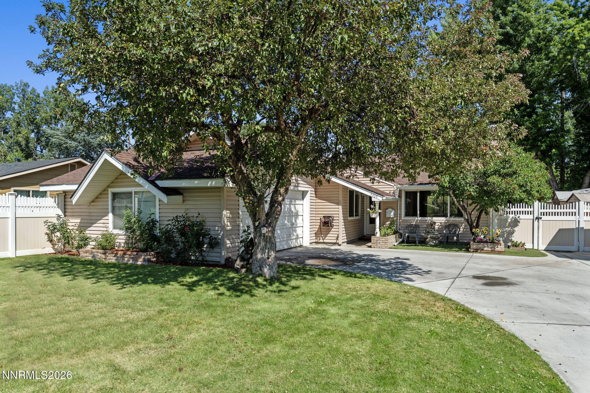 3305 Idlewild Drive Reno, NV 89509 - Photo 2 of 39 4-web-or-mls-DSC00727