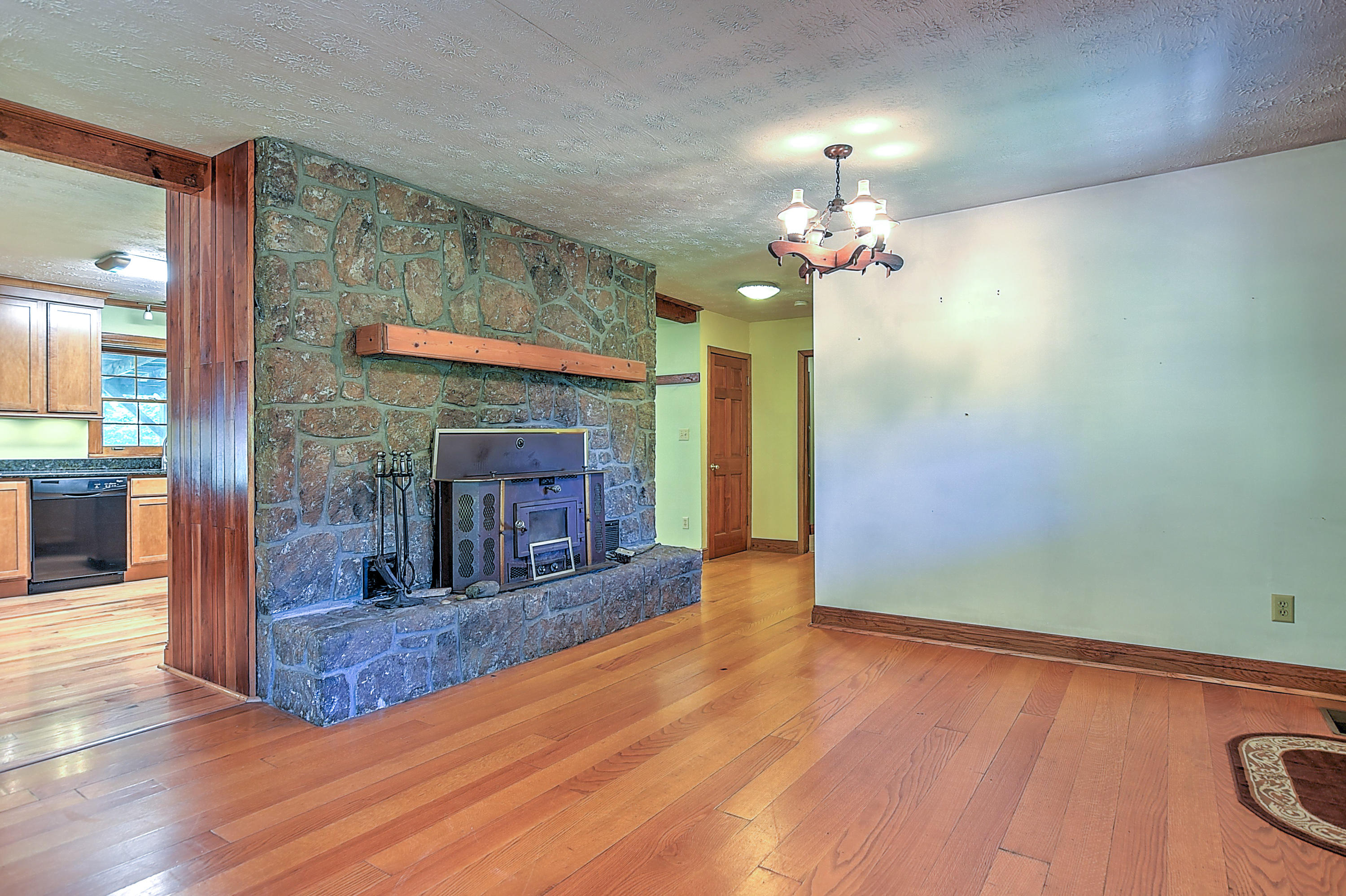 3709 Cherokee Road Jonesborough, TN 37659 - Photo 12 of 40 3709 Cherokee-11
