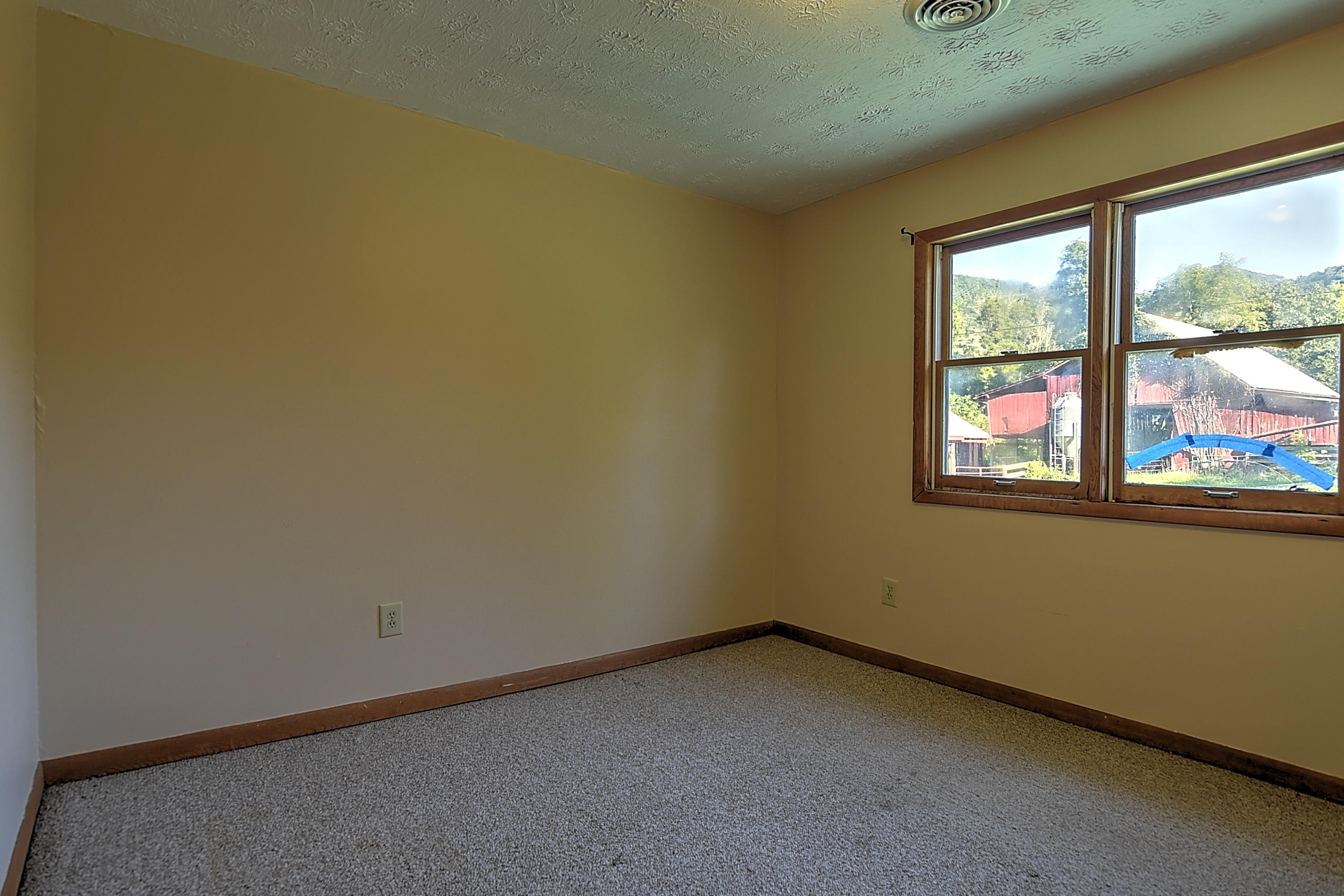 3709 Cherokee Road Jonesborough, TN 37659 - Photo 30 of 40 3709 Cherokee-29