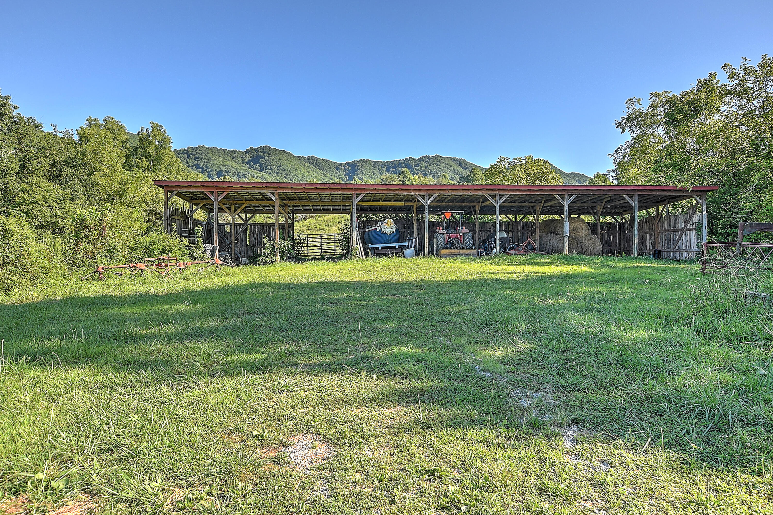 3709 Cherokee Road Jonesborough, TN 37659 - Photo 37 of 40 3709 Cherokee-36