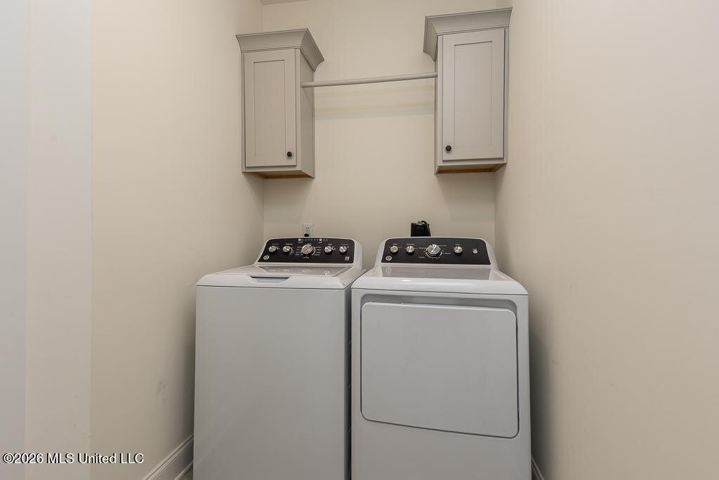7620 Crosswinds Boulevard Hernando, MS 38632 - Photo 15 of 29 crosswinds laundry room