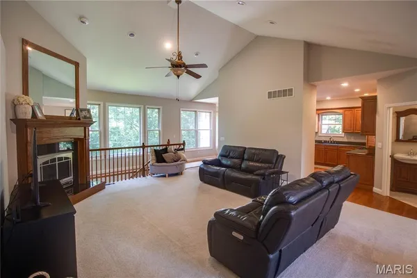 $540,000 | 1689 F S Road, Medora, IL 62063