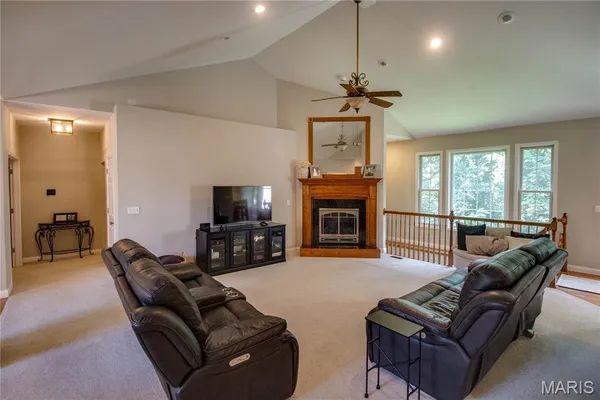 $540,000 | 1689 F S Road, Medora, IL 62063