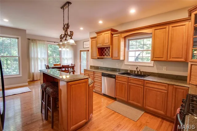 $560,000 | 1689 F S Road, Medora, IL 62063