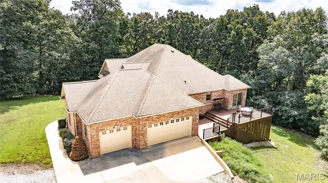 $560,000 | 1689 F S Road, Medora, IL 62063