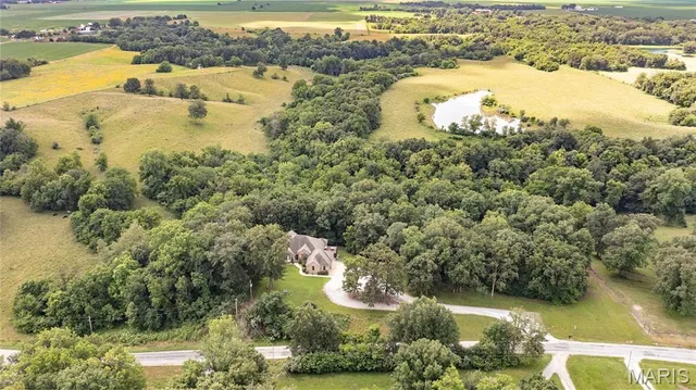 $560,000 | 1689 F S Road, Medora, IL 62063