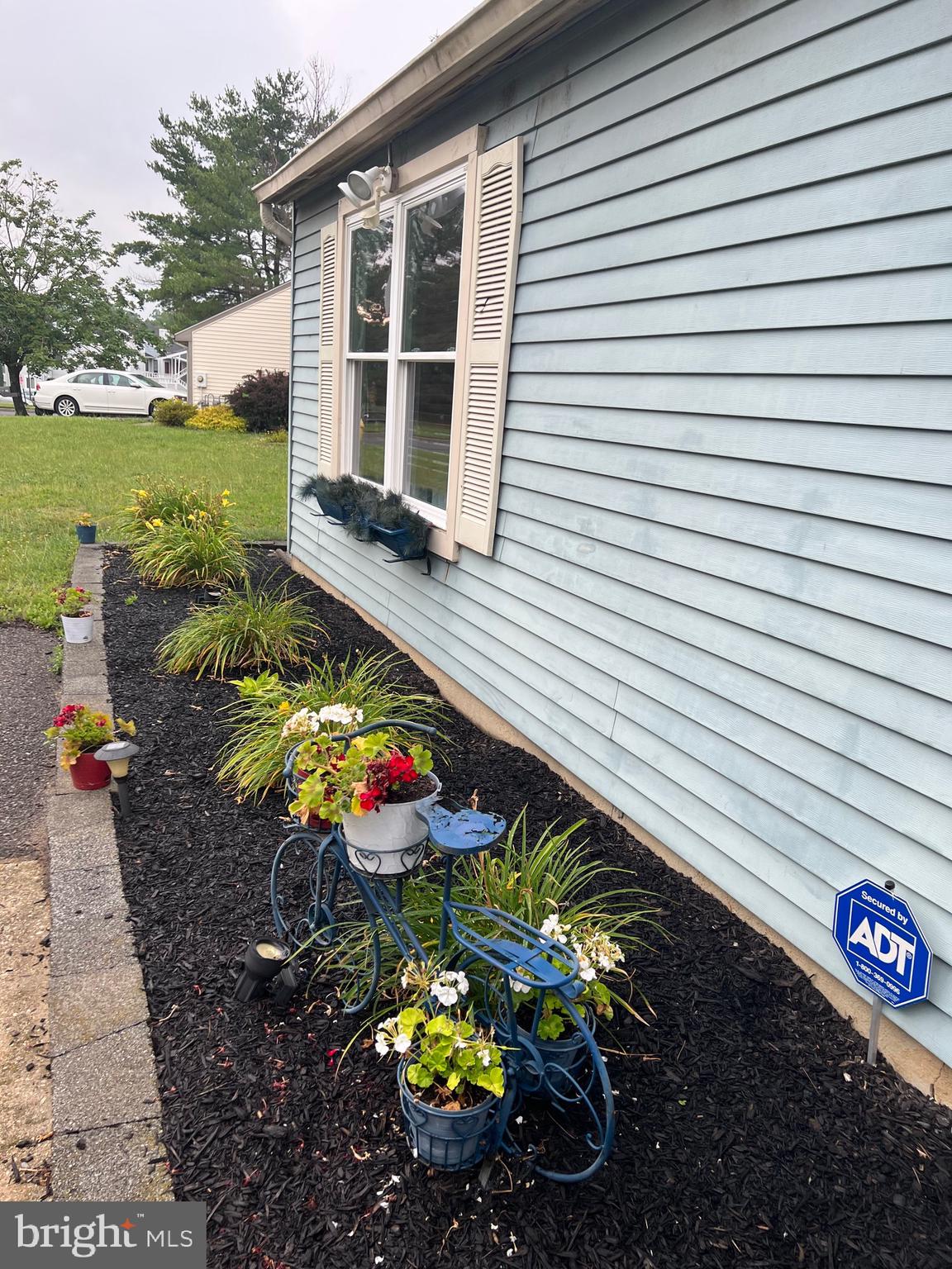 30 Dickenson Drive Sicklerville, NJ 08081 - Photo 27 of 29 Front Flower Boxes