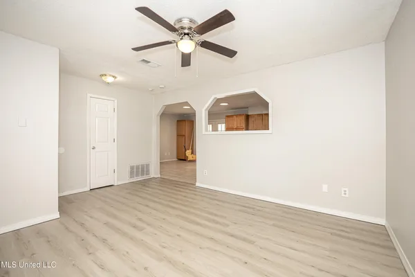 $1,500 | 5019 Cambridge Drive, Pascagoula, MS 39581