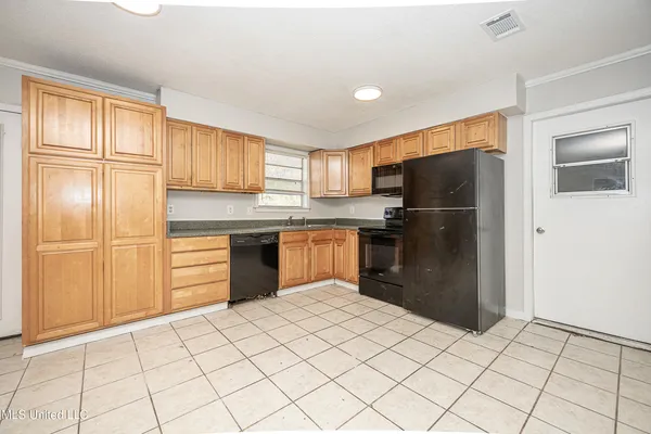 $1,500 | 5019 Cambridge Drive, Pascagoula, MS 39581