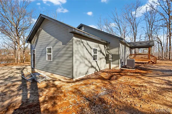 $249,500 | 160 Ripley 160E, Fairdealing, MO 63953