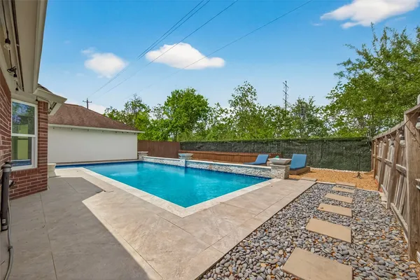 $7,300 | 4259 Noble Oak Trail, Houston, TX 77059