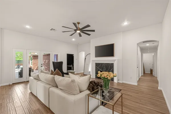 $7,300 | 4259 Noble Oak Trail, Houston, TX 77059