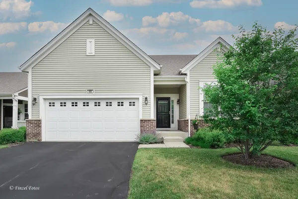 $469,900 | 980 Prescott Lane, Pingree Grove, IL 60140