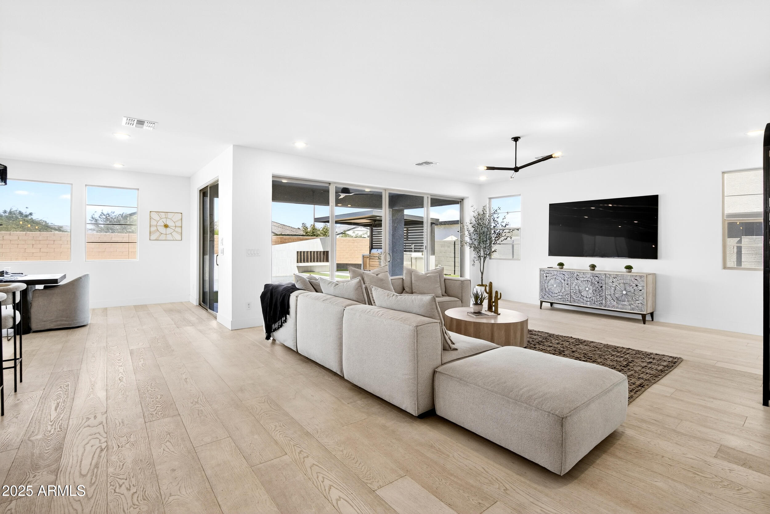 4247 South Element Mesa, AZ 85212 - Photo 41 of 120 44_107_319_a4m_luxtwins