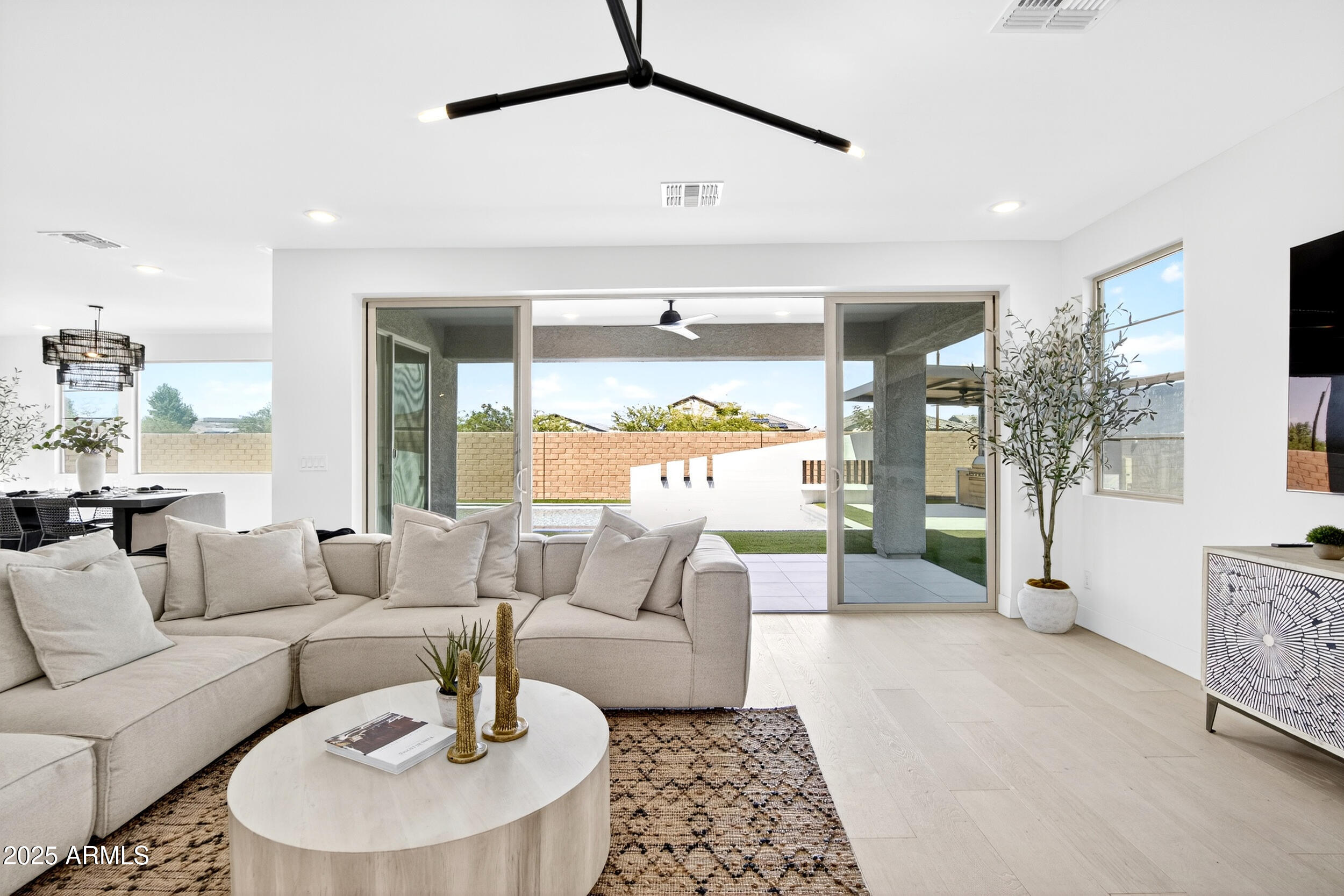 4247 South Element Mesa, AZ 85212 - Photo 47 of 120 98_078_233_a4m_luxtwins