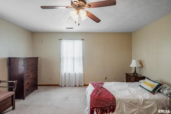 $279,900 | 4161 Lagrande Trace, Carterville, IL 62918