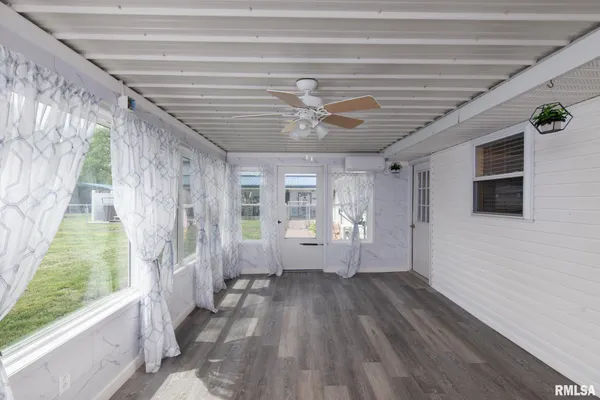 $279,900 | 4161 Lagrande Trace, Carterville, IL 62918