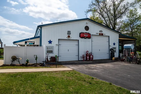 $279,900 | 4161 Lagrande Trace, Carterville, IL 62918