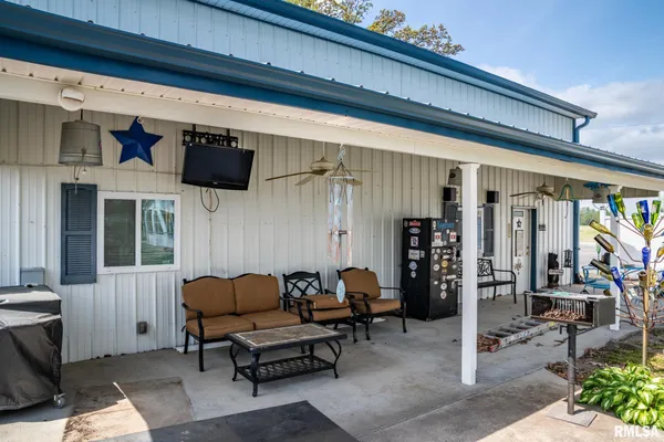 $279,900 | 4161 Lagrande Trace, Carterville, IL 62918