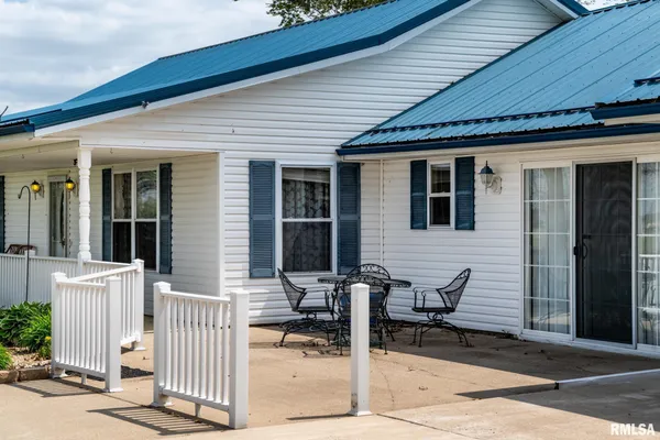 $279,900 | 4161 Lagrande Trace, Carterville, IL 62918