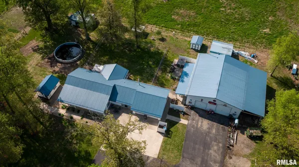 $279,900 | 4161 Lagrande Trace, Carterville, IL 62918