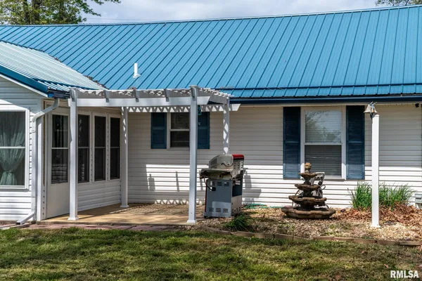 $279,900 | 4161 Lagrande Trace, Carterville, IL 62918