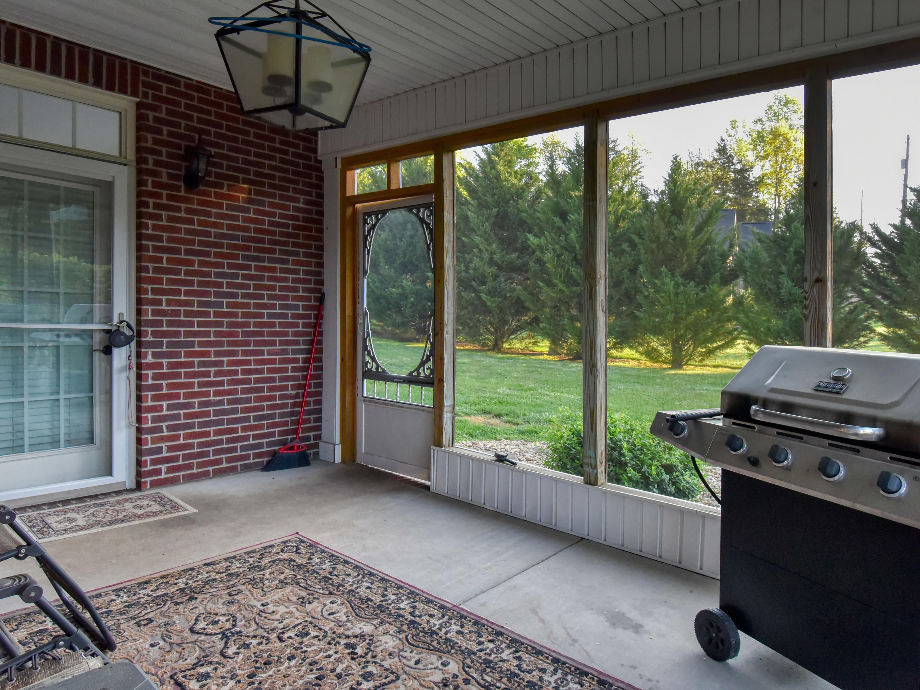 102 Meridian Way Clinton, TN 37716 - Photo 6 of 26 Screened in porch