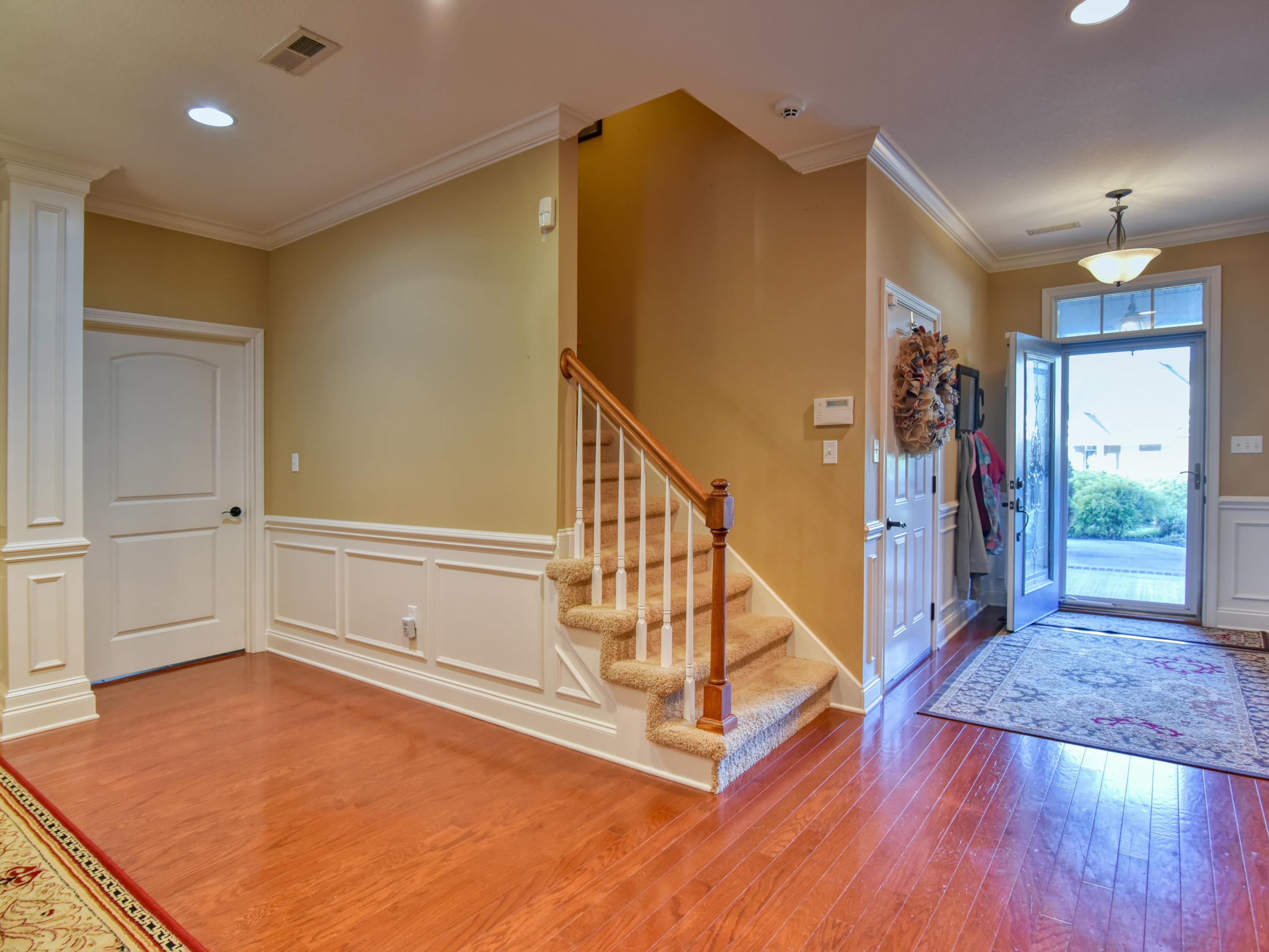 102 Meridian Way Clinton, TN 37716 - Photo 7 of 26 Entryway