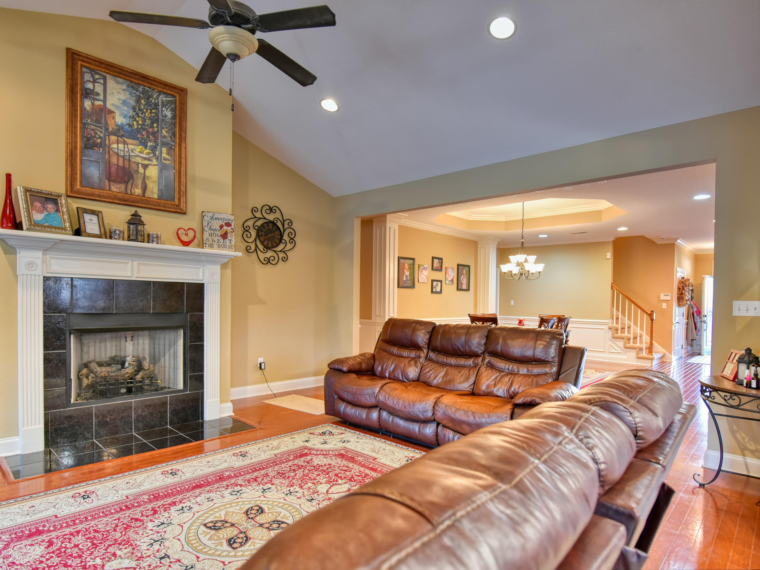 102 Meridian Way Clinton, TN 37716 - Photo 10 of 26 Living area
