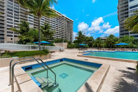 $1,700,000 | 3 Grove Isle Drive, Unit C803, Miami, FL 33133