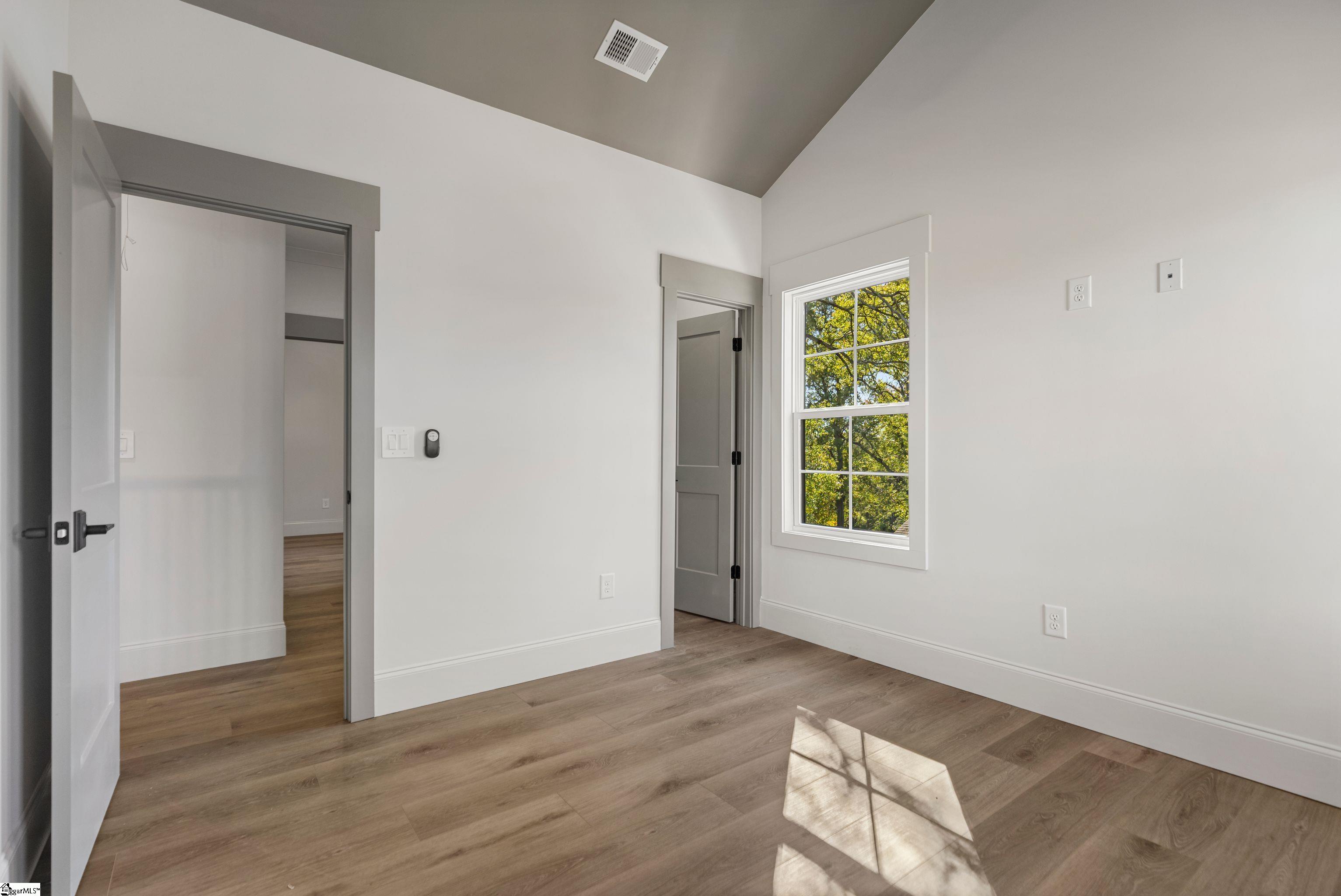 610 Lowndes Hill Road Greenville, SC 29607 - Photo 19 of 24 Gallery Image 19