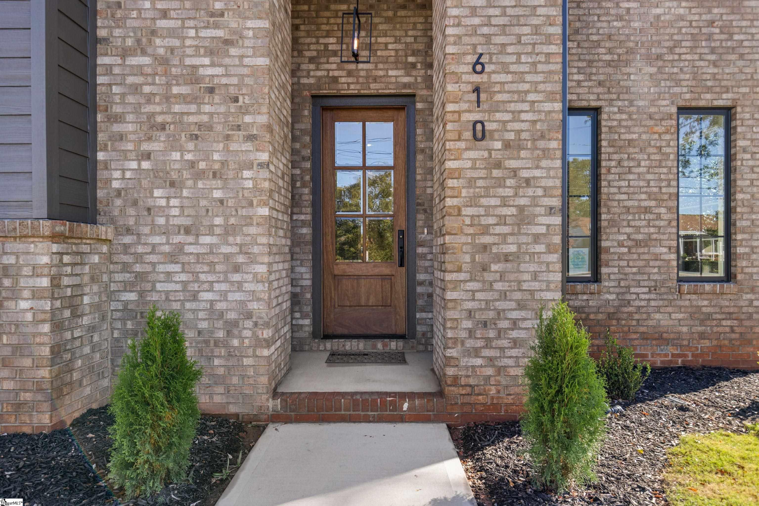 610 Lowndes Hill Road Greenville, SC 29607 - Photo 2 of 24 Gallery Image 2
