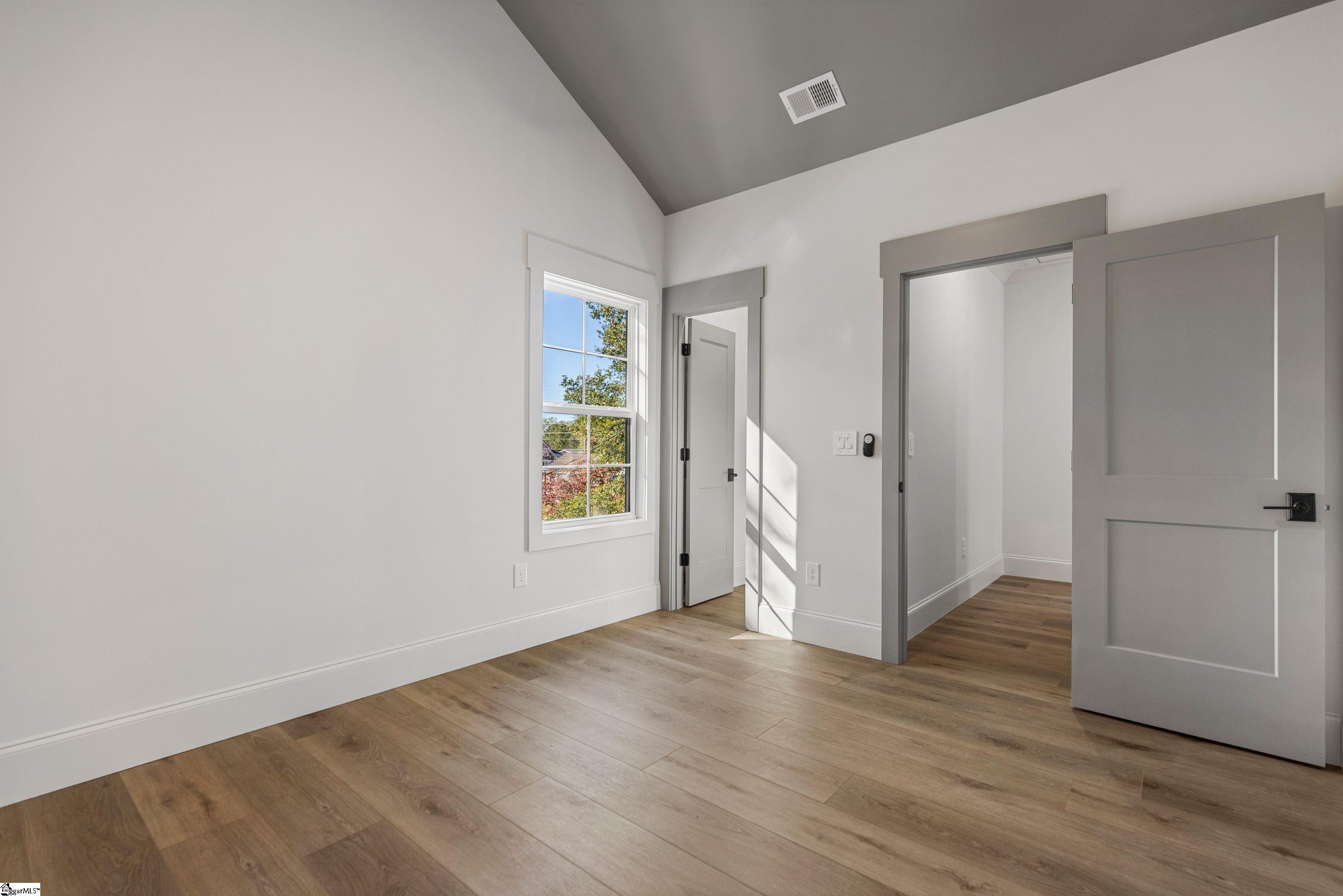 610 Lowndes Hill Road Greenville, SC 29607 - Photo 21 of 24 Gallery Image 21