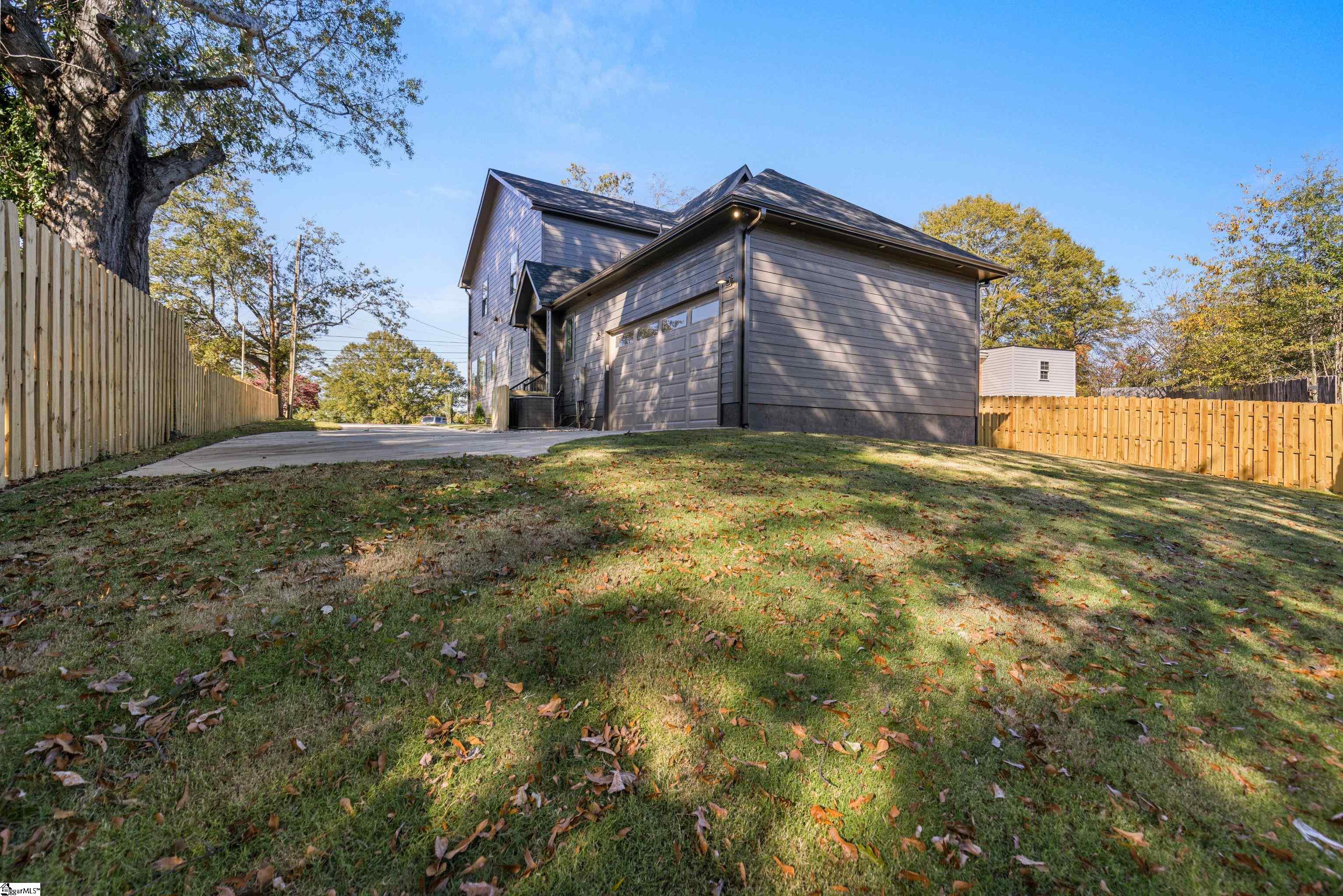 610 Lowndes Hill Road Greenville, SC 29607 - Photo 24 of 24 Gallery Image 24
