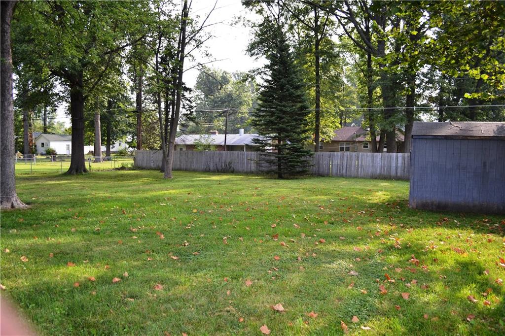 921 North Franklin Road Indianapolis, IN 46219 - Photo 3 of 11 Gallery Image 3