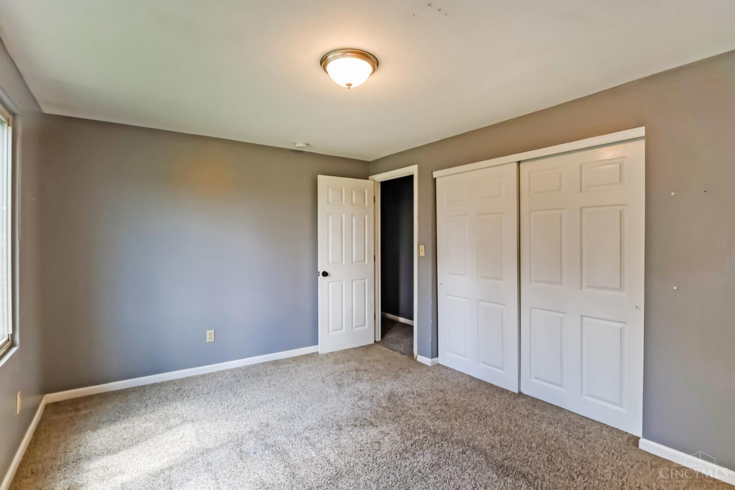 1267 West Kemper Road Forest Park, OH 45240 - Photo 10 of 20