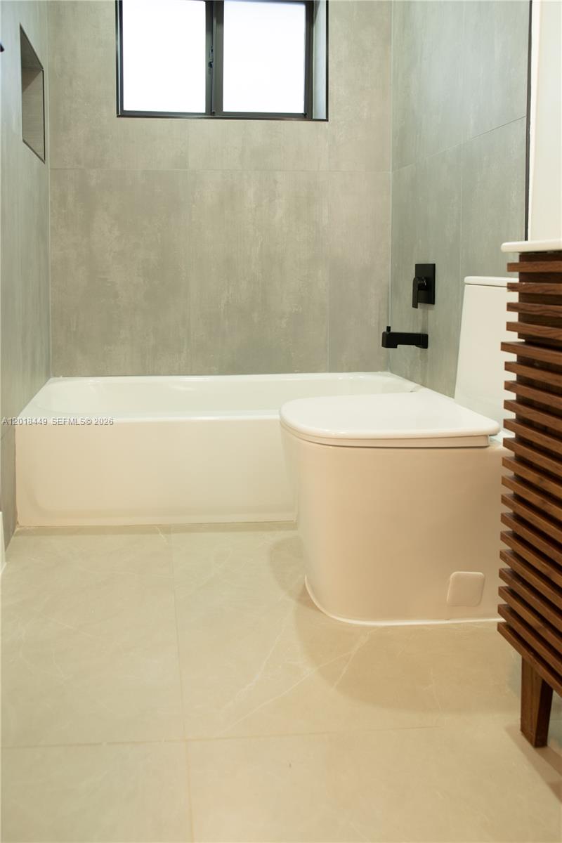 3983 Southwest 2nd Street Miami, FL 33134 - Photo 10 of 22