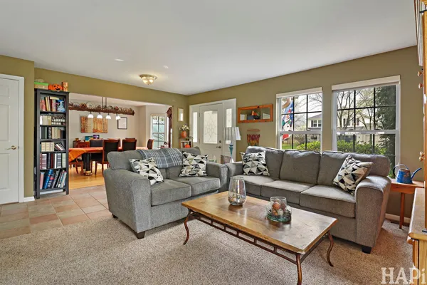 $465,000 | 1909 Hemlock Drive, McHenry, IL 60050
