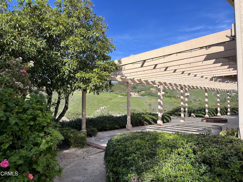 12387 Ridge Drive Camarillo, CA 93012 - Photo 16 of 25