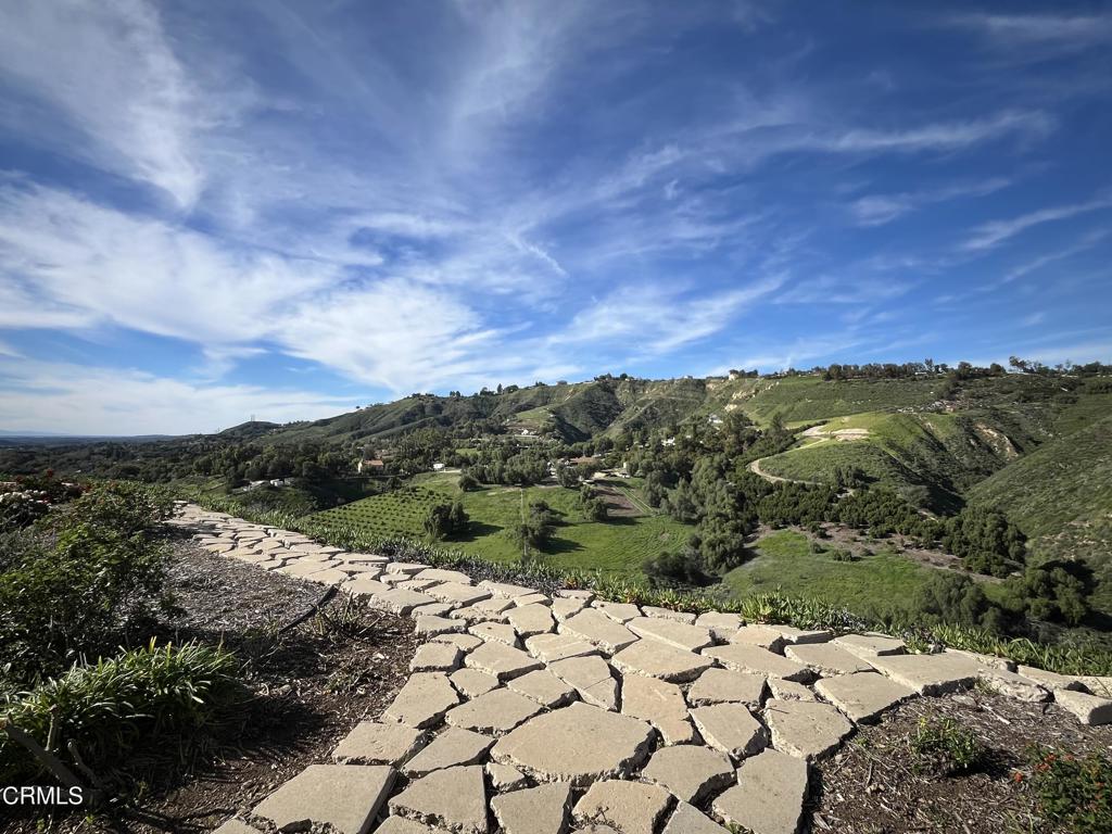 12387 Ridge Drive Camarillo, CA 93012 - Photo 19 of 25