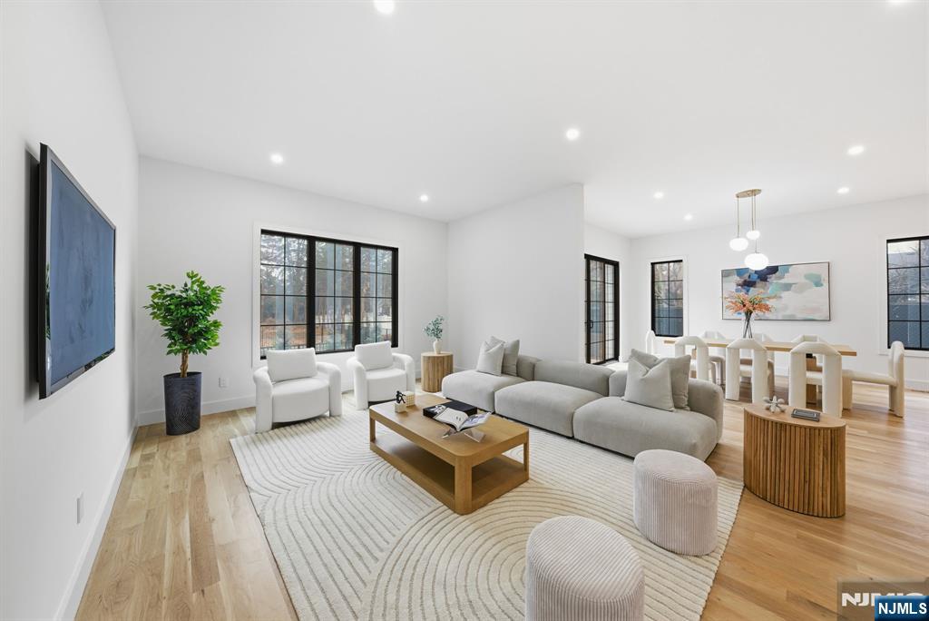 3 Cedar Court Demarest, NJ 07627 - Photo 13 of 49