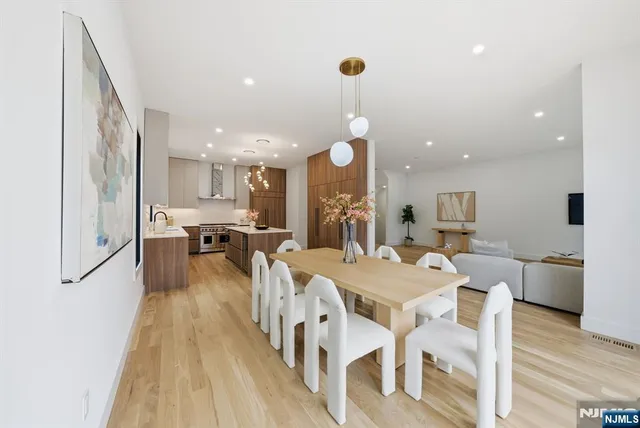 $1,699,000 | 3 Cedar Court, Demarest, NJ 07627