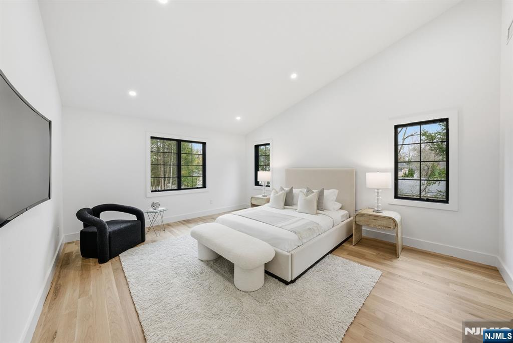 3 Cedar Court Demarest, NJ 07627 - Photo 35 of 49