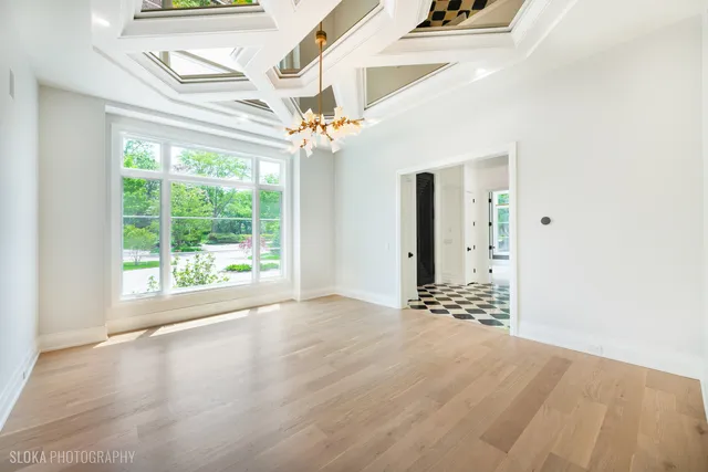 $7,888,000 | 219 Lincoln Drive, Glencoe, IL 60022