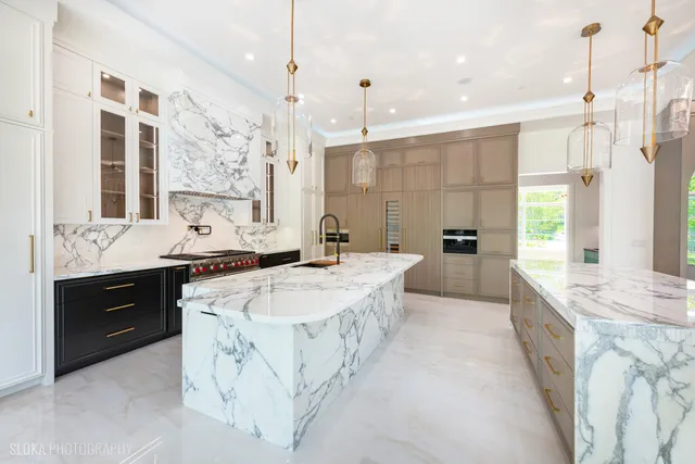 $7,888,000 | 219 Lincoln Drive, Glencoe, IL 60022