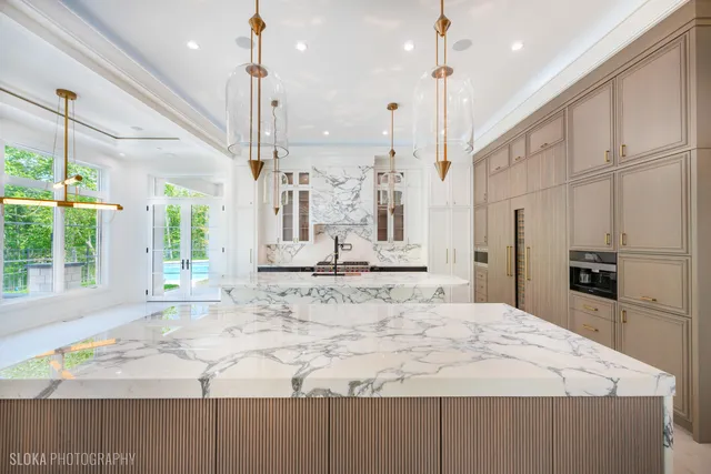 $7,888,000 | 219 Lincoln Drive, Glencoe, IL 60022