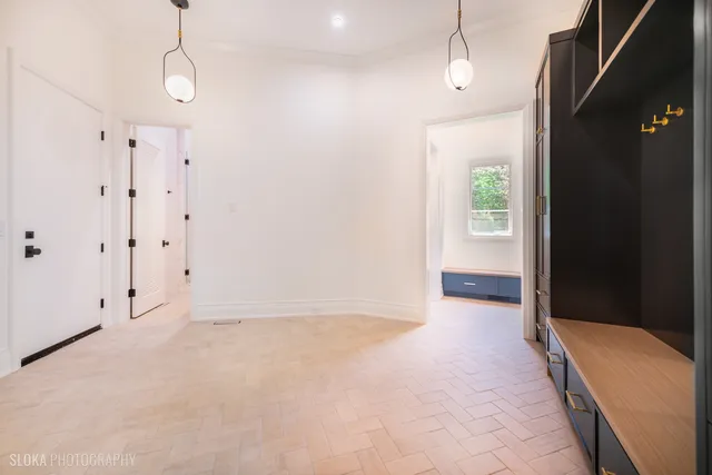 $7,888,000 | 219 Lincoln Drive, Glencoe, IL 60022