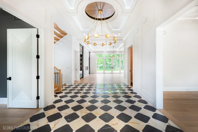 $7,888,000 | 219 Lincoln Drive, Glencoe, IL 60022