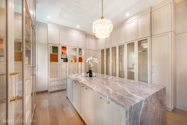 $7,888,000 | 219 Lincoln Drive, Glencoe, IL 60022