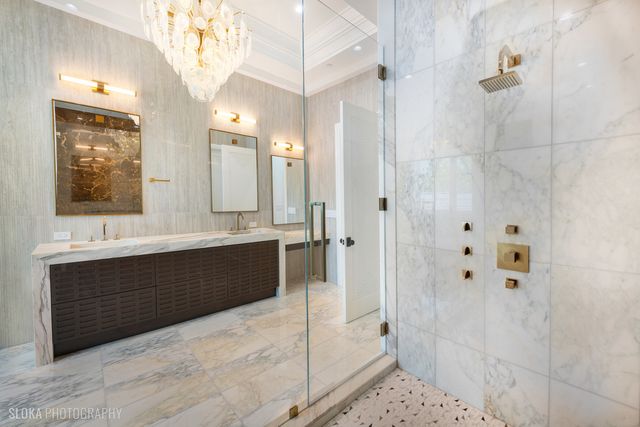 $7,888,000 | 219 Lincoln Drive, Glencoe, IL 60022